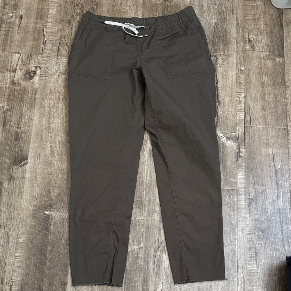 Vuori Ripstop Raw Hem Army Green Pants